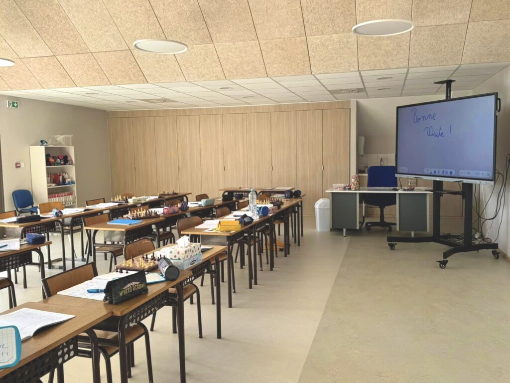 Inauguration d'une école primaire à Oberentzen